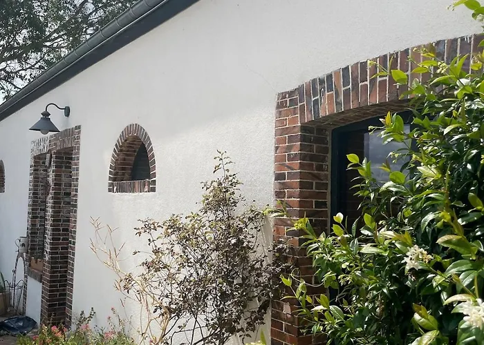 Warm And Cozy Family Saint-Germain-le-Gaillard